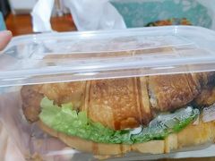 鸡排牛角包-添饭茶餐厅(天悦龙庭店)