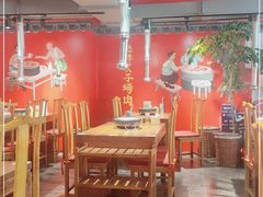 大堂-赵胖炙子烤肉&深夜酒馆(簋街店)