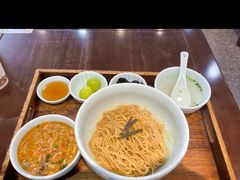 -蟹上黄·蟹黄面·江南糖水(人民广场店)