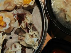 蛋黄鲜肉烧麦-真真鲜馄饨店(启蒙路店)