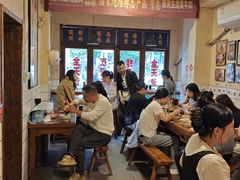 -矮子粉店1985·长沙米粉(湘春路店)