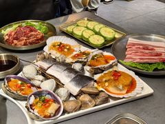 -围炉肉舍丹东海鲜烤肉·烤活鳗(步行街店)