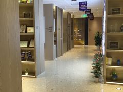 -柏乐口腔医院·舒适化无痛种植牙中心(东盟商务区院)
