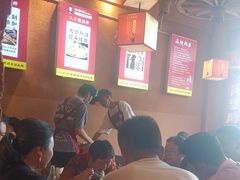 -阿婆情腊排骨火锅(金虹路店)