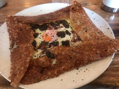 鸡蛋蘑菇熏肉荞麦可丽饼-RAC BAR(安福路店)