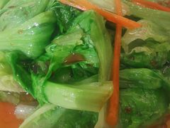 -梓檚中餐厅湖北菜小龙虾武昌鱼排骨藕汤(黄鹤楼店)