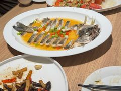 -连鹭海鲜·海肠捞饭·海胆饭(星海店)