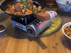 -富正毅三下锅(体育馆店)