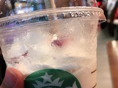 -星巴克(上海虹桥新天地二店)