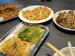 -老街烧烤(华中农业大学梧桐路步行街店)