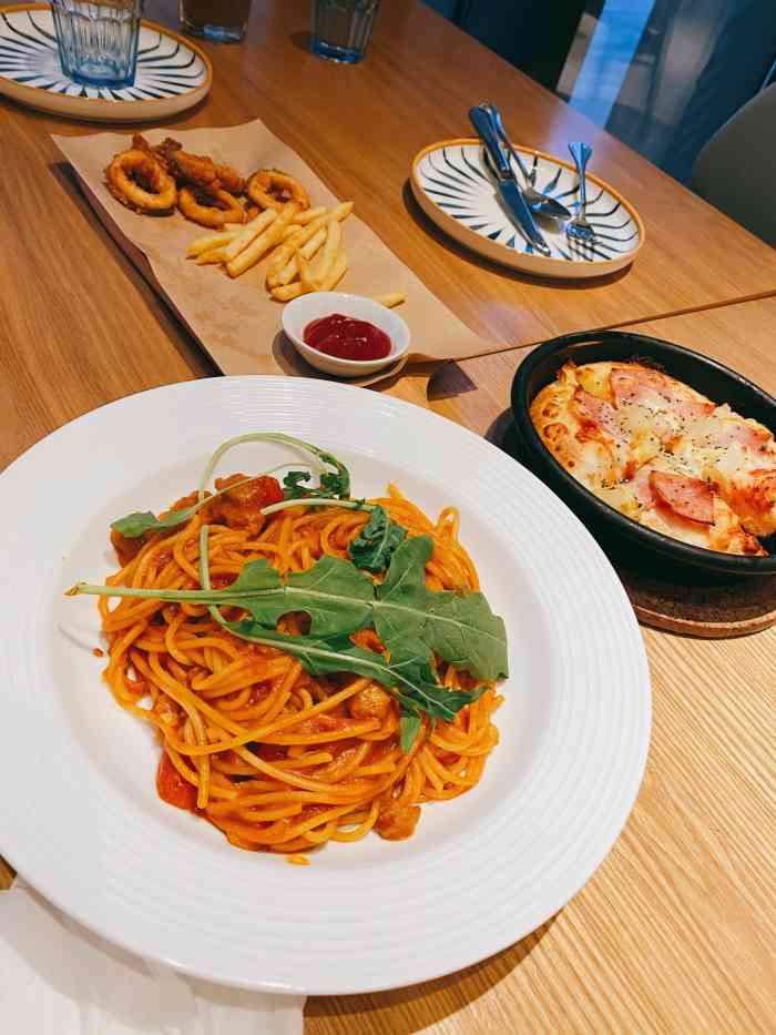 必胜客(杜陵卫星精选店)-"本来是晚上跟老公去散步的,没有吃晚饭这个.