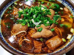 -胥佳烧鸡公牛肉面馆