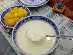 招牌姜撞奶-赵记传承特色牛奶甜品(泉城广场店)