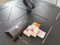 -法国娇兰精品店