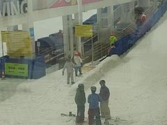 -乔波室内滑雪场