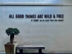 -Chom Cafe and Restaurant