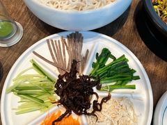 鸡丝凉米线-云海肴云南菜(浦江欢乐颂店)