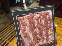 -老牌坊云南鱼豆花火锅(爱建店)