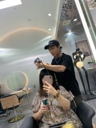 -Tloml salon