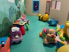 -布鲁豪斯亲子欢乐家庭餐厅