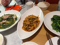 -渝信川菜 · 川味家常菜(财富购物中心店)
