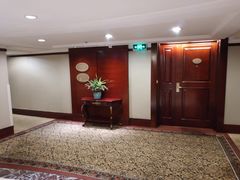 -深圳富苑皇冠假日套房酒店