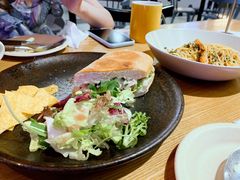 -HELLO 27 意面·沙拉·帕尼尼