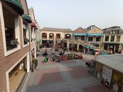 -王府井奥莱临潼小镇(临潼店)