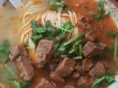 -金杨拉面王小吃面馆·牛三宝面·红烧牛肉粉