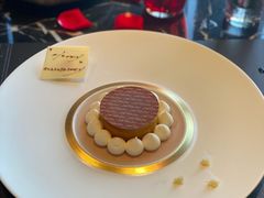 -L'ATELIER de Joel Robuchon(外滩18号店)