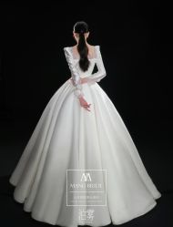 -MANLI BRIDAL婚纱