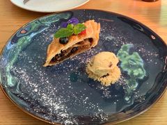 朗姆冰淇淋配苹果派-EN SPACE恩空间