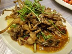 -巴厘龙虾·榜首油焖大虾(音乐学院·沿江酒馆店)