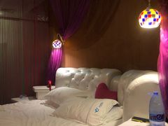 -天使恋人主题酒店(深圳翻身路店)