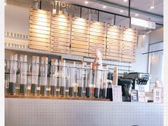 -喜茶(上海打浦桥日月光gelato lab+店)