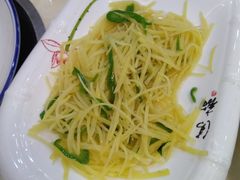 青椒土豆丝-杨胖子私房菜(秦虹路店)