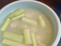 -湖畔鲁菜·二十年老字号餐厅(大明湖店)
