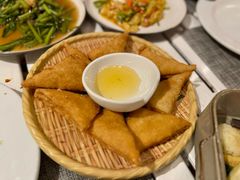 -卷心菜和避孕套餐厅(Pattaya)
