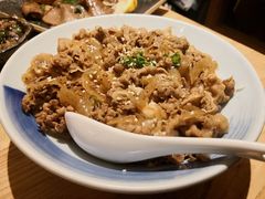 洋葱烧牛肉饭-初居食屋日式料理(万象城购物中心店)
