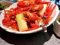 蒜香小龙虾-虾胡闹龙虾馆(湄南河店)