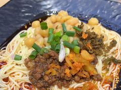 -李与白包子铺(桐梓林店)