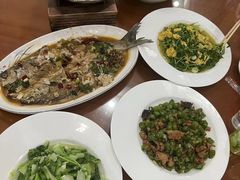 -漁耕小厨农家院(武当山店)