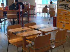 大堂-麦当劳(津南吾悦广场店)