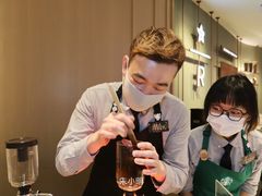 -星巴克臻选(上海陆家嘴中心店)