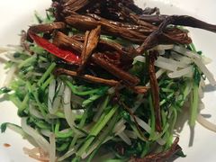 -新大咀港式茶餐厅(宝山万达店)
