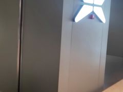 -小鹏汽车体验中心(苏州龙湖狮山天街店)