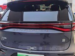 -上海华裕比亚迪4S店