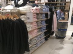 -优衣库(南京建邺万达广场店)