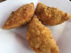 -百里峡七彩艺术小镇