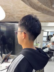 -宫铭烫发染发接发店